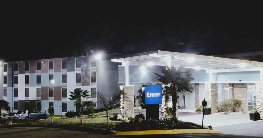 Best Western Atlanta Cumberland Galleria Hotel Smyrna Εξωτερικό φωτογραφία